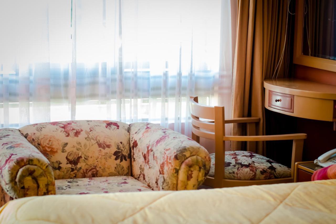 Grand Hotel Betsy ลิมา ภายนอก รูปภาพ